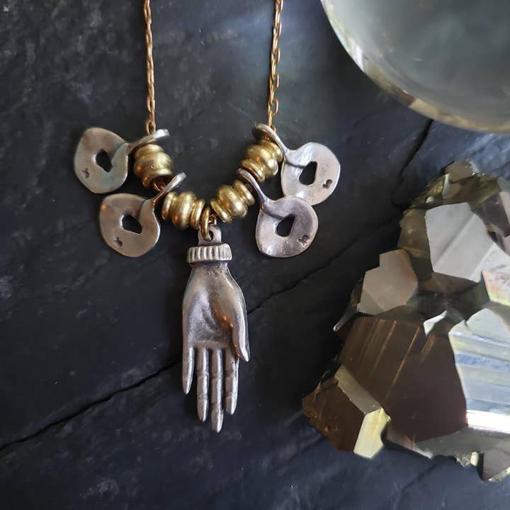 Verdilune - Wholesale Pendant/Charm Necklace - Healing Hand Pendant