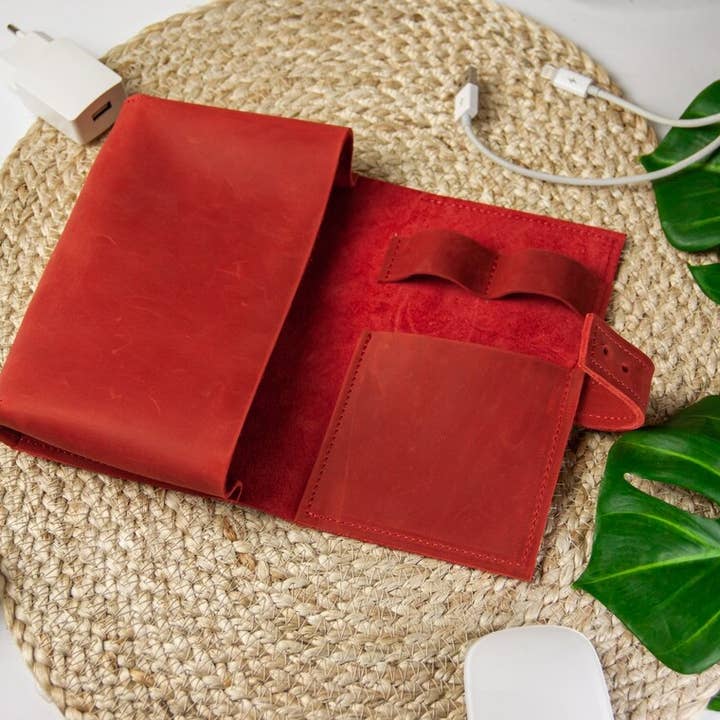 Pikore - Wholesale Cord Holder - Leather Tech Organizer1