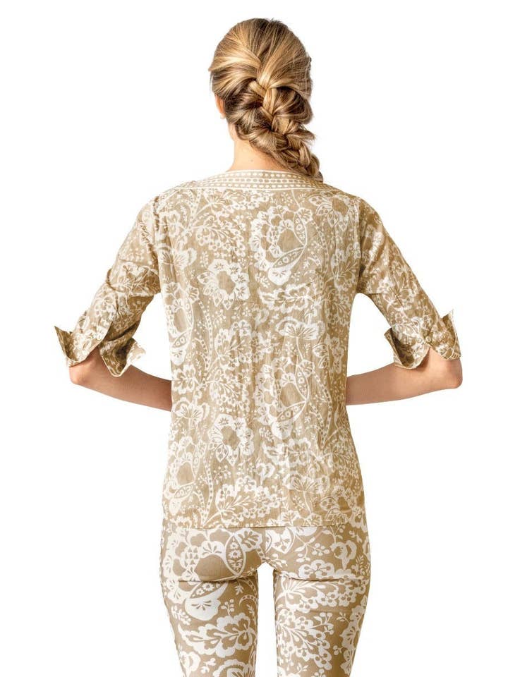 Gretchen Scott LLC - Wholesale Blouse - Women's - Let It Flow Top - Flora13