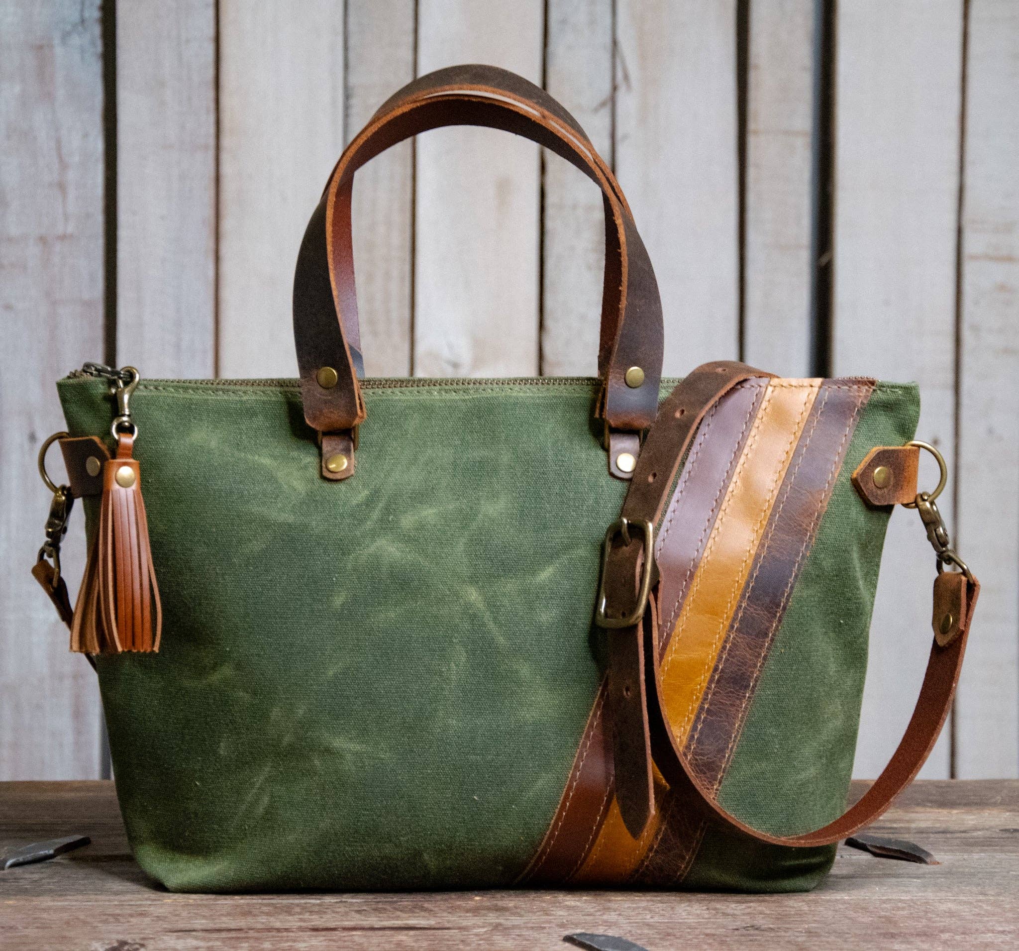 In Blue Handmade - Wholesale Tote Bag - Women's - Waxed Canvas 70's Small Bowler Bag | Lined3