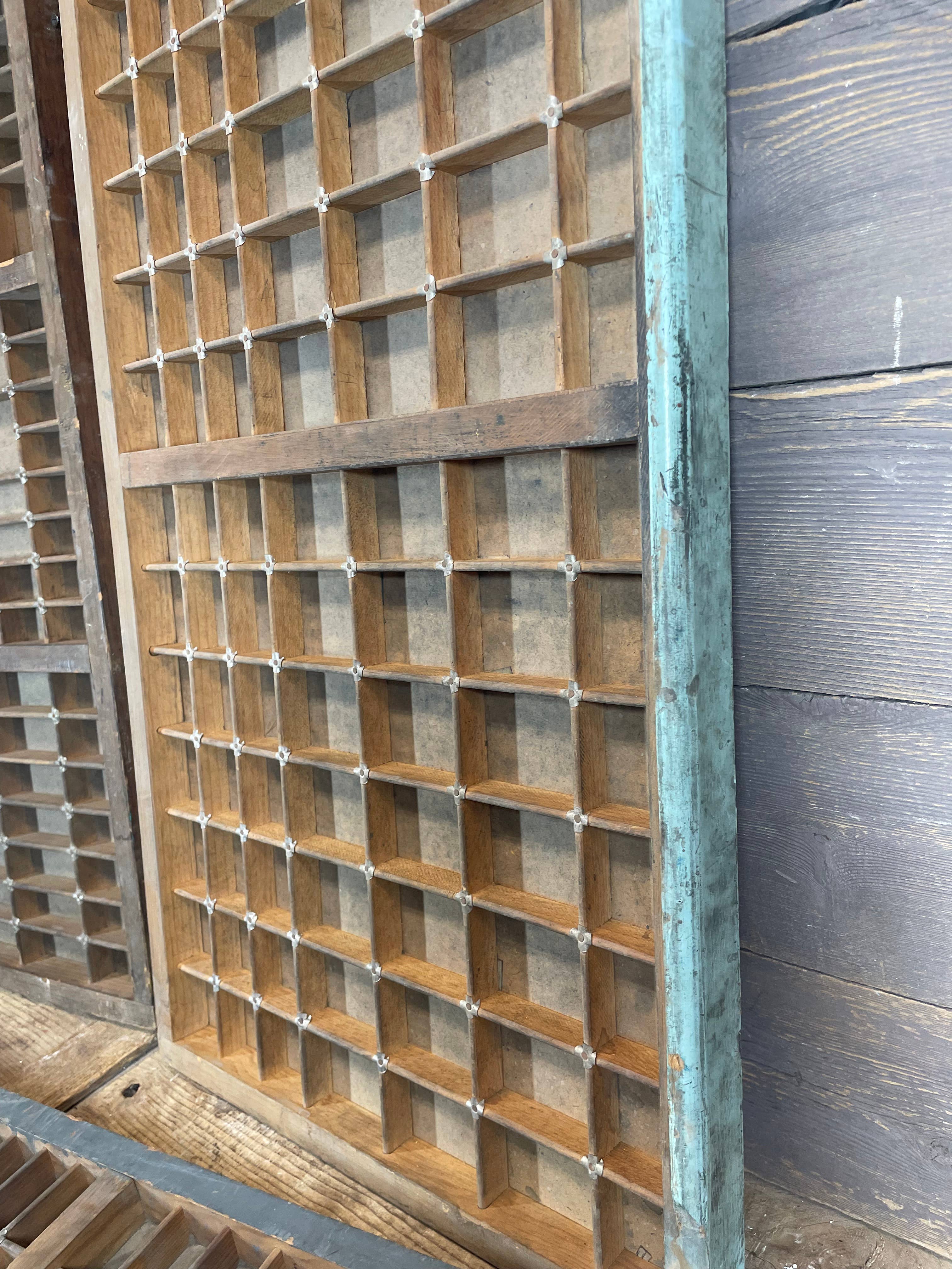 My Amigos Imports – Engroshandel Pyntebakke – Vintage trykpresse bogstavbakker-antik-17x32-stor-#601