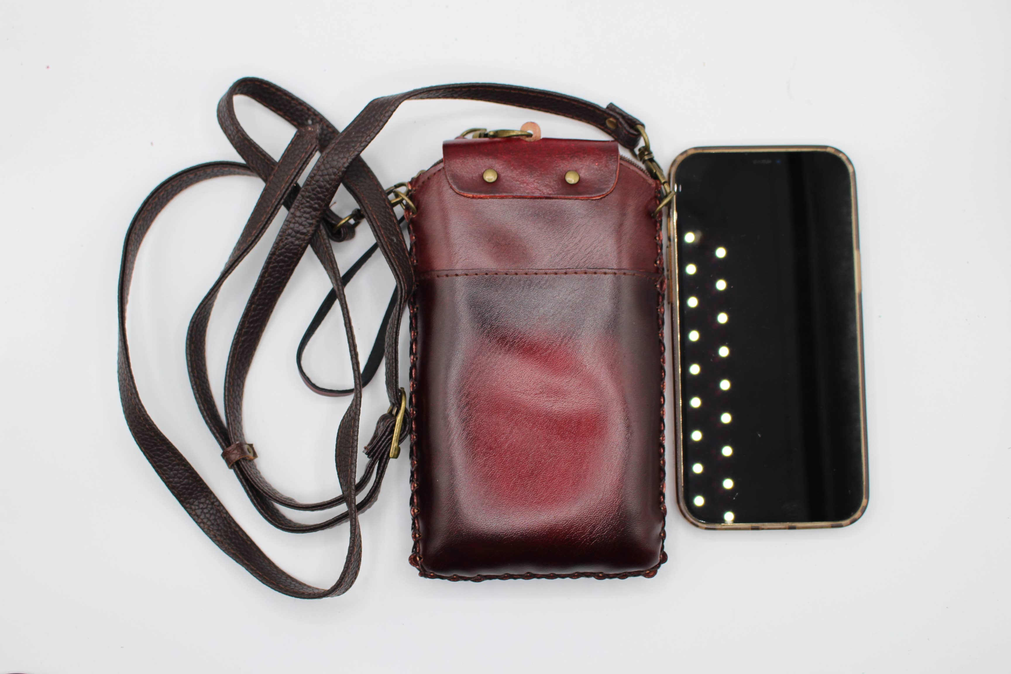 Sunflower Handmade leather inc – Bolsa de telefone - Mulher por atacado – Capa de telemóvel em couro artesanal de coruja1