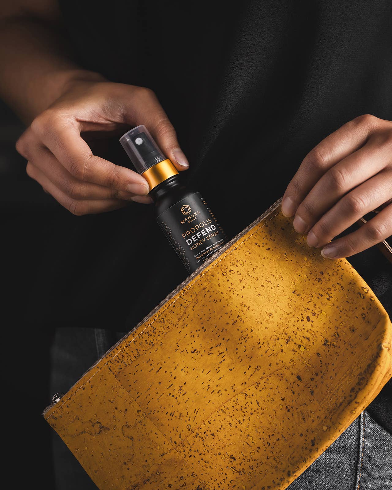 Manuka Mana - Wholesale Oral Supplement/Vitamin - Propolis DEFEND Honey Spray2