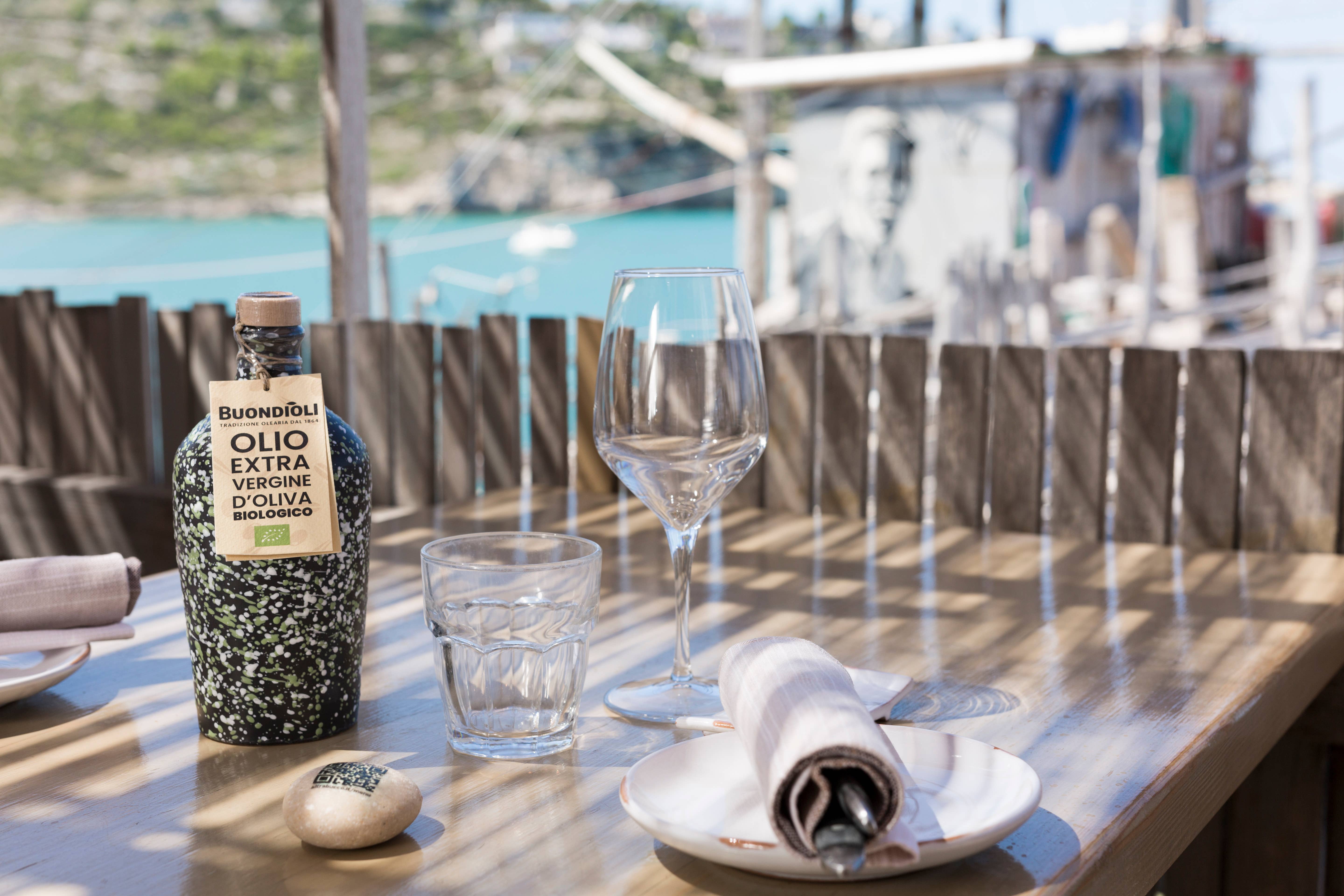 Azure Bocal artisanal en céramique bleue avec huile d'olive extra vierge bio 500 ml en vente sur Faire5