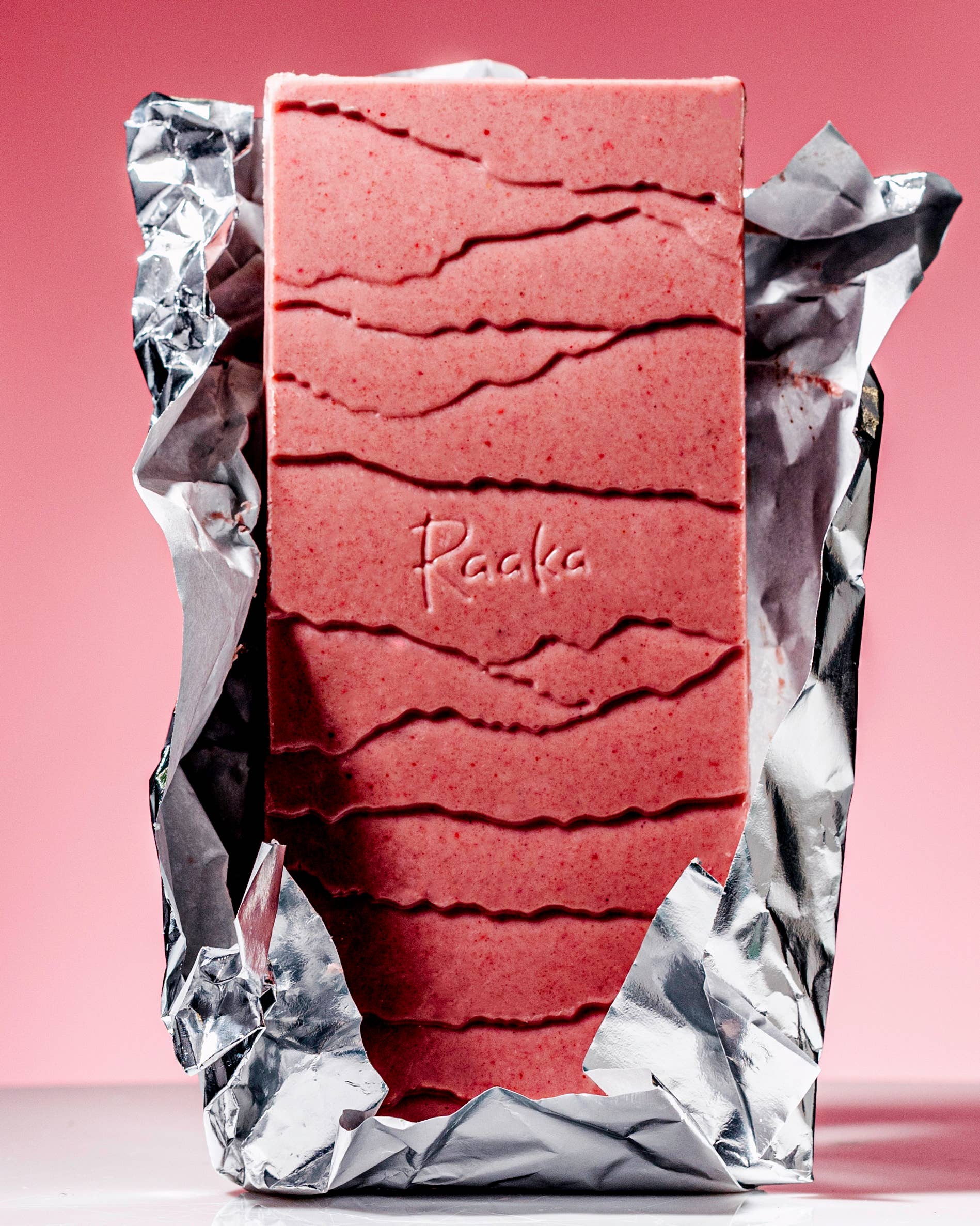 Raaka Chocolate - Wholesale Chocolate Bar - 37% Strawberry & Cream Vegan White Chocolate Bar2