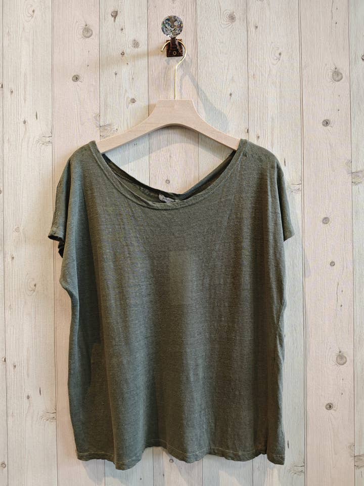 Linen & More - Wholesale T-Shirt - Women's - REF 2296 BASIC U-NECK T-SHIRT 100% LINEN