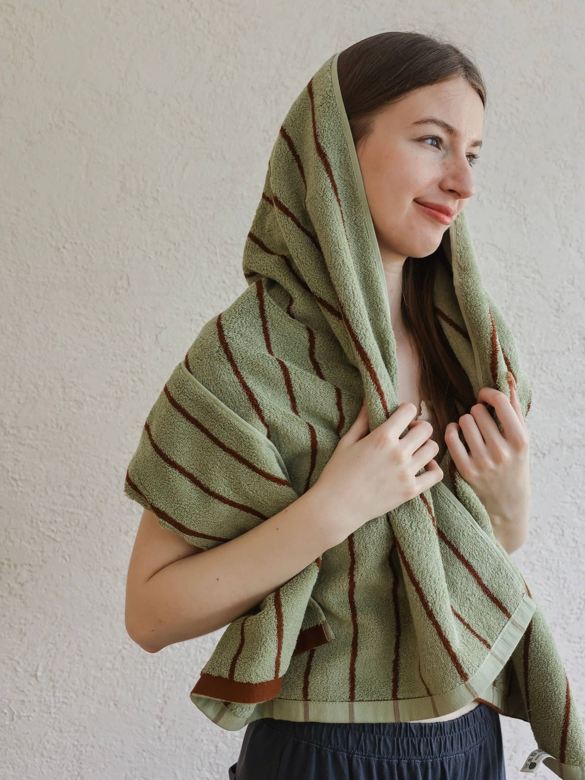 INSPECIAL HOME - Wholesale Bath Towel - 100% Cotton Retro Earthy-tone Pinstripe Soft Plush Towel 17