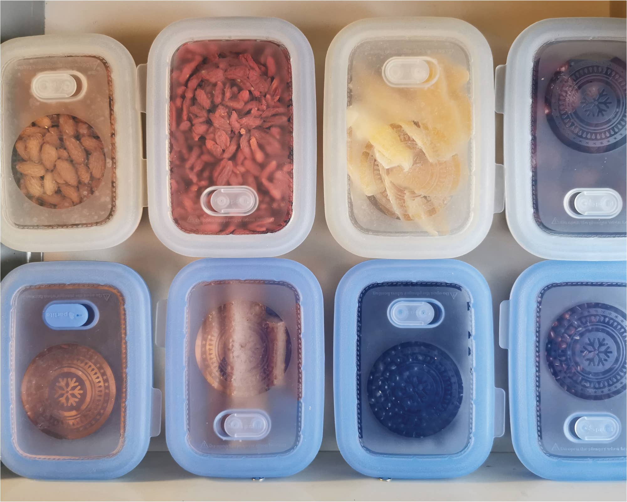 Minimal - Wholesale Food Storage Container - 460ml Minimal Silicone Container: Collapsible  - Grey8