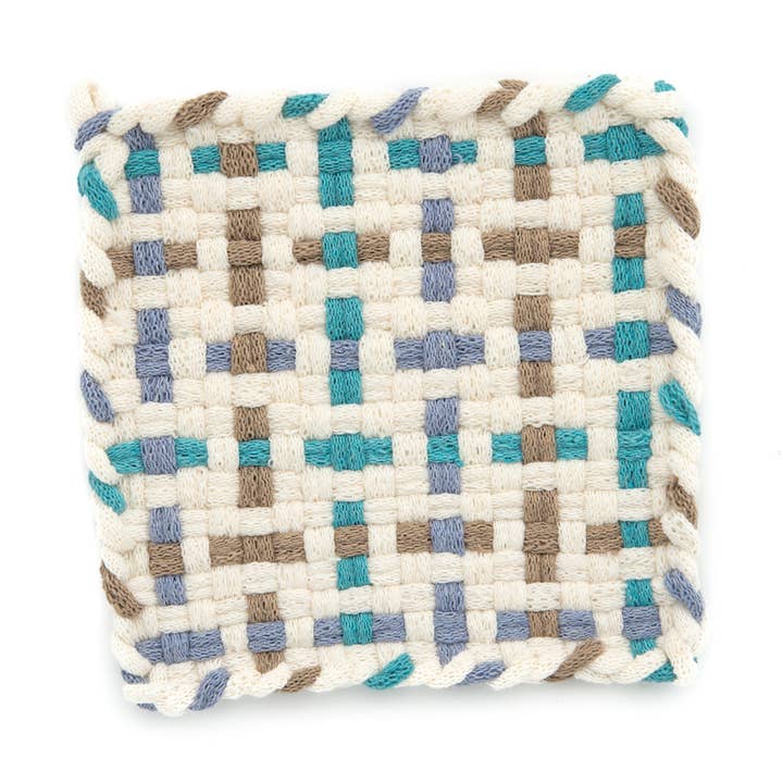 Collezione estiva in bianco d'inverno, uovo di pettirosso per la vendita all'ingrosso da parte di Kate Kilmurray