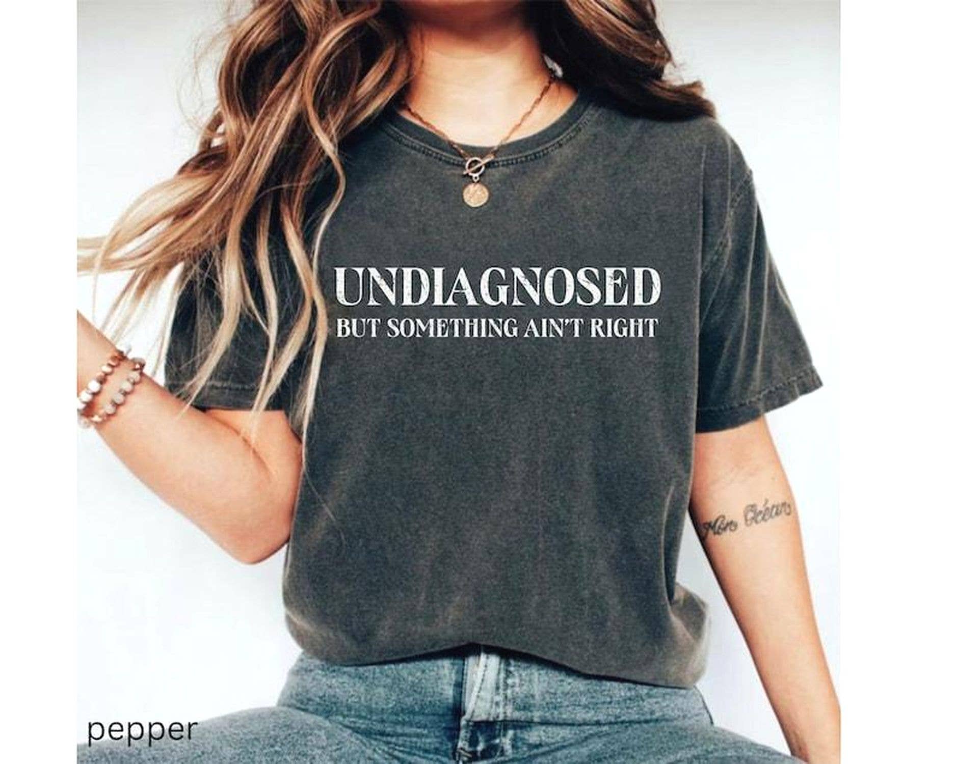 TheKingShirt - Wholesale Graphic Sweatshirt - Women's - Undiagnosed But Pretty Sure Somethings Up Funny Comfort Tee2