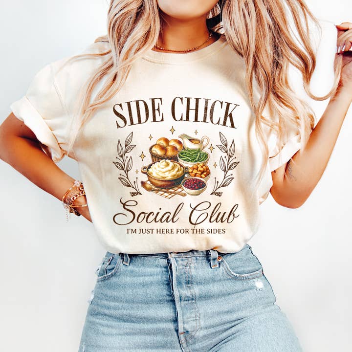 Maglietta del Ringraziamento "Side Chick, sono qui solo per i contorni" per la vendita all'ingrosso da parte di Southern Backroad Tees LLC