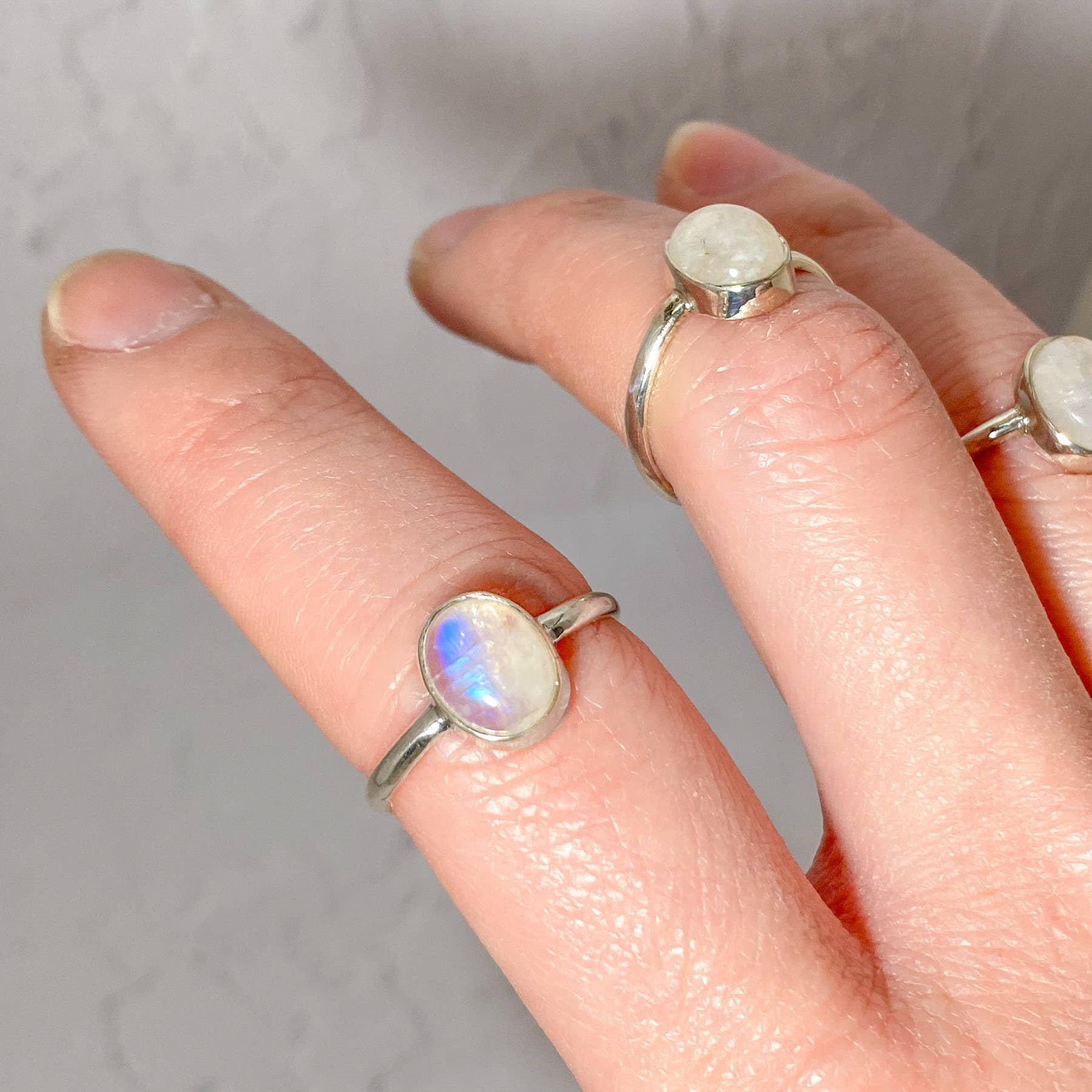 Bentley & Lo - Wholesale Single Stone/Solitaire Ring - Rainbow Moonstone Open Bezel Sterling Silver Ring5