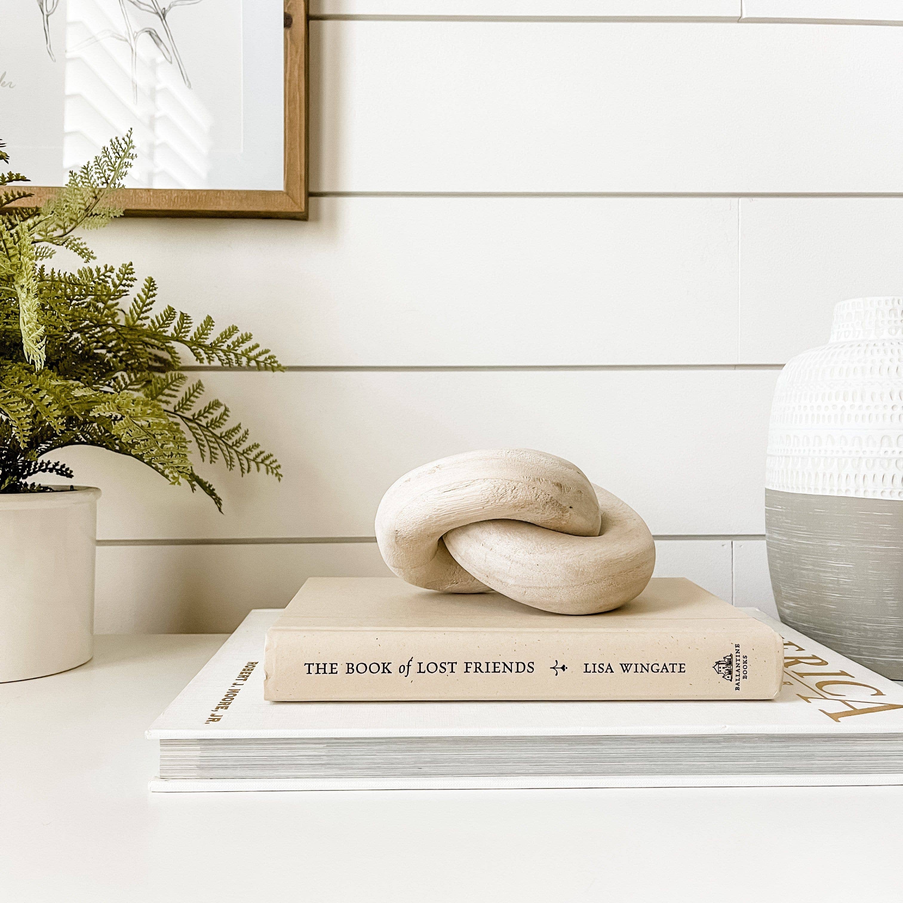 Vine & Nest - Wholesale Decorative Tabletop Object - Hand-crafted Wooden Chains and Rings12