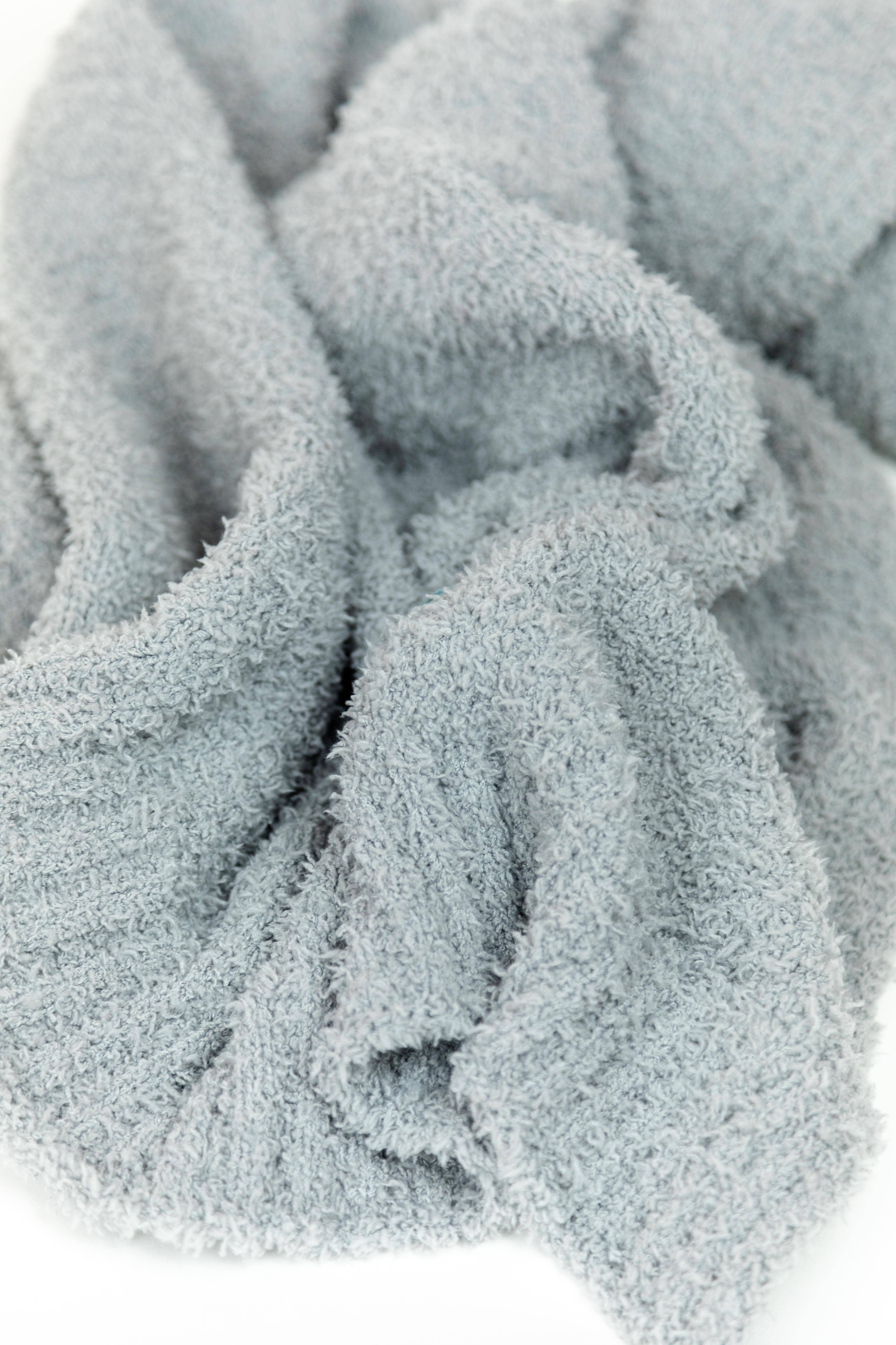 Cozy Threads - Wholesale Throw Blanket - Cozy Threads Bamboo Lightweight Cooling Blanket Throw, Gray8