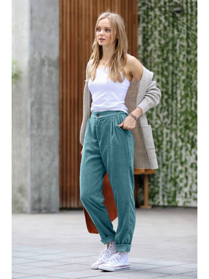 42POPS - Venta al por mayor Pantalones - Mujer - PANTALONES DE PANA DE TIRO ALTO CON BOLSILLOS6