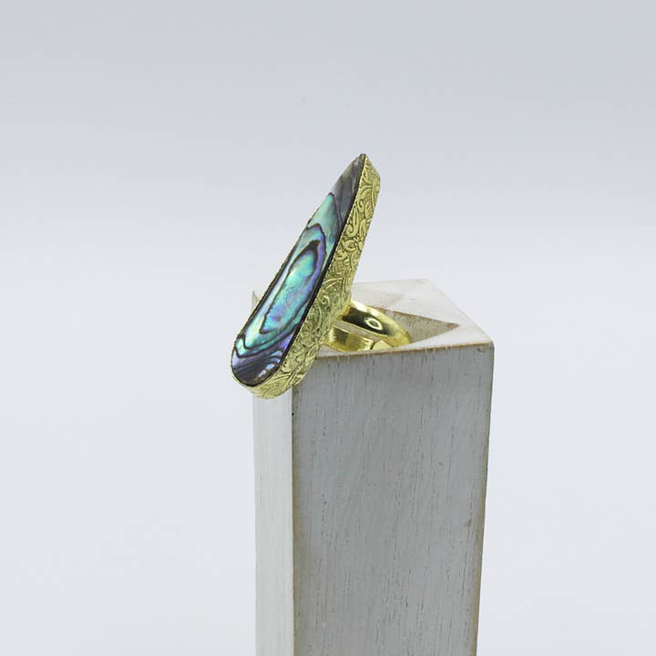 LA MAR - Wholesale Cocktail/Statement Ring - Ring 1 stone - mother-of-pearl cabochon gold-plated1