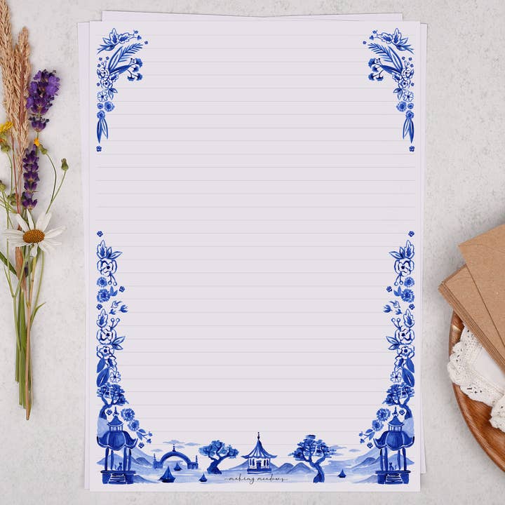 A4-schrijfpapier met een blauw landschap | Letter Paper voor wholesale door Making Meadows Ltd