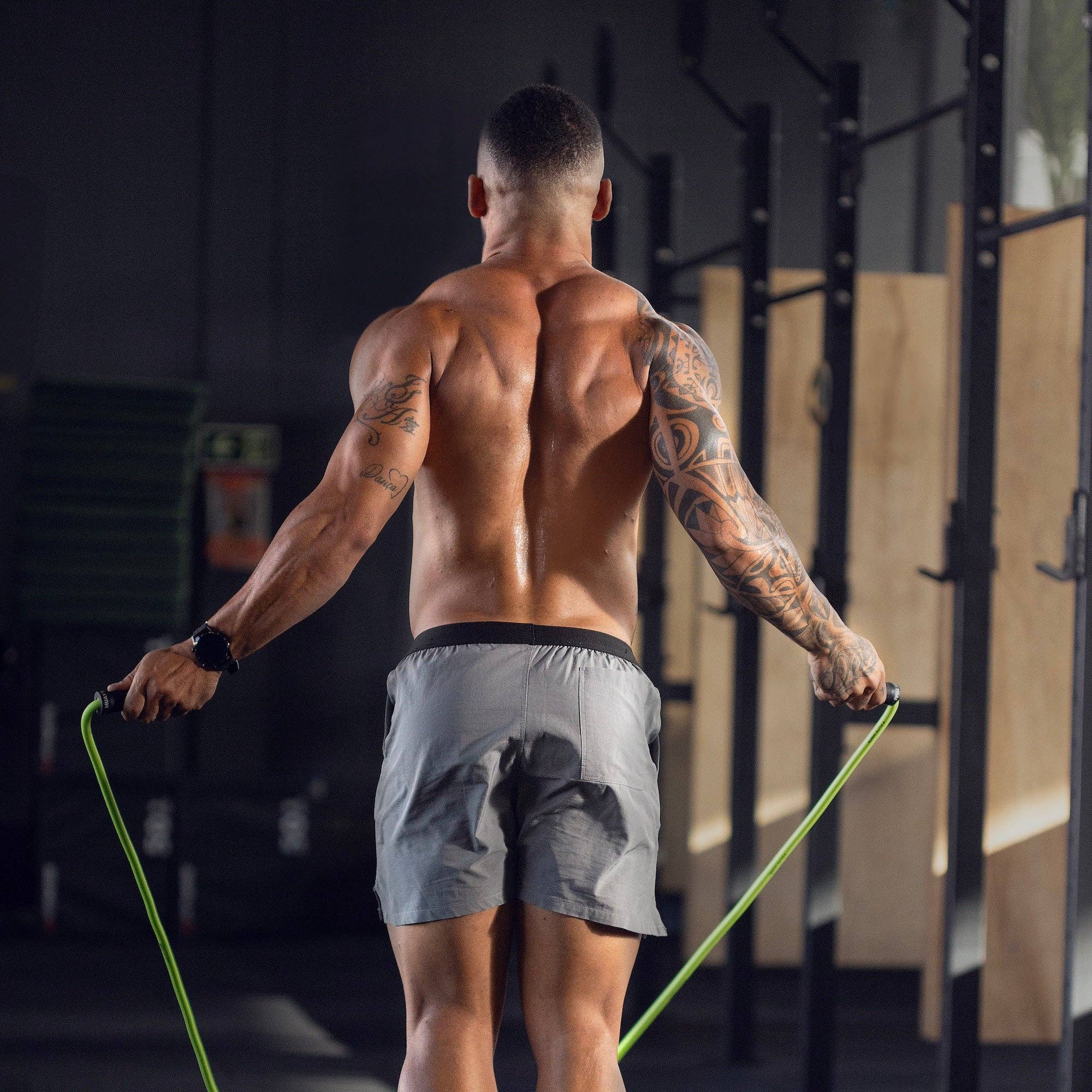 Elite Jumps – Großhandel Sportliches Zubehör – Muay Thai 3.0 - Verstellbares 1,5 lb Springseil mit Gewichten5