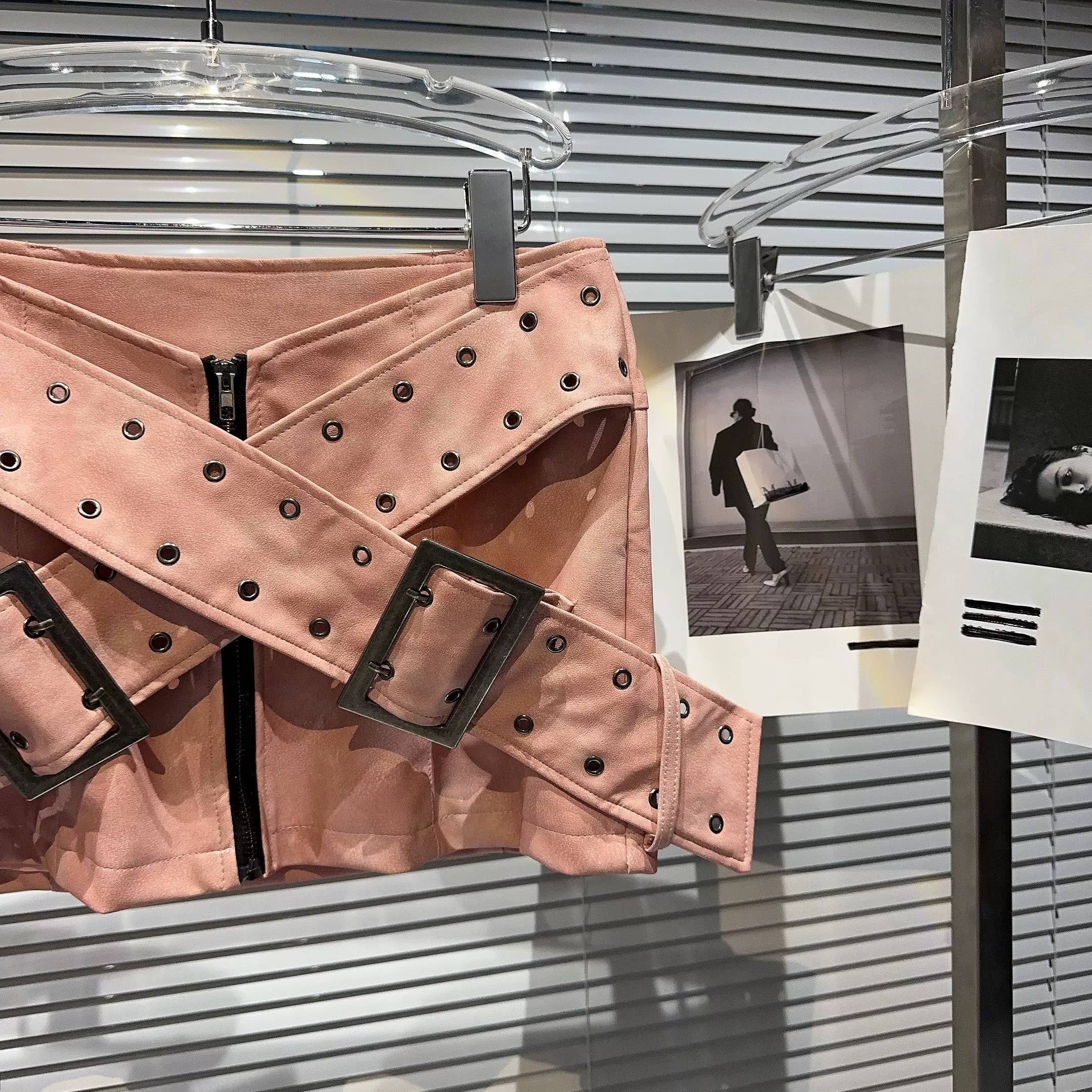 Productseeker - Vente Jupe – femme - Jupe Mini SK79Y PU avec Large Ceinture Croisée – Style Urbain10