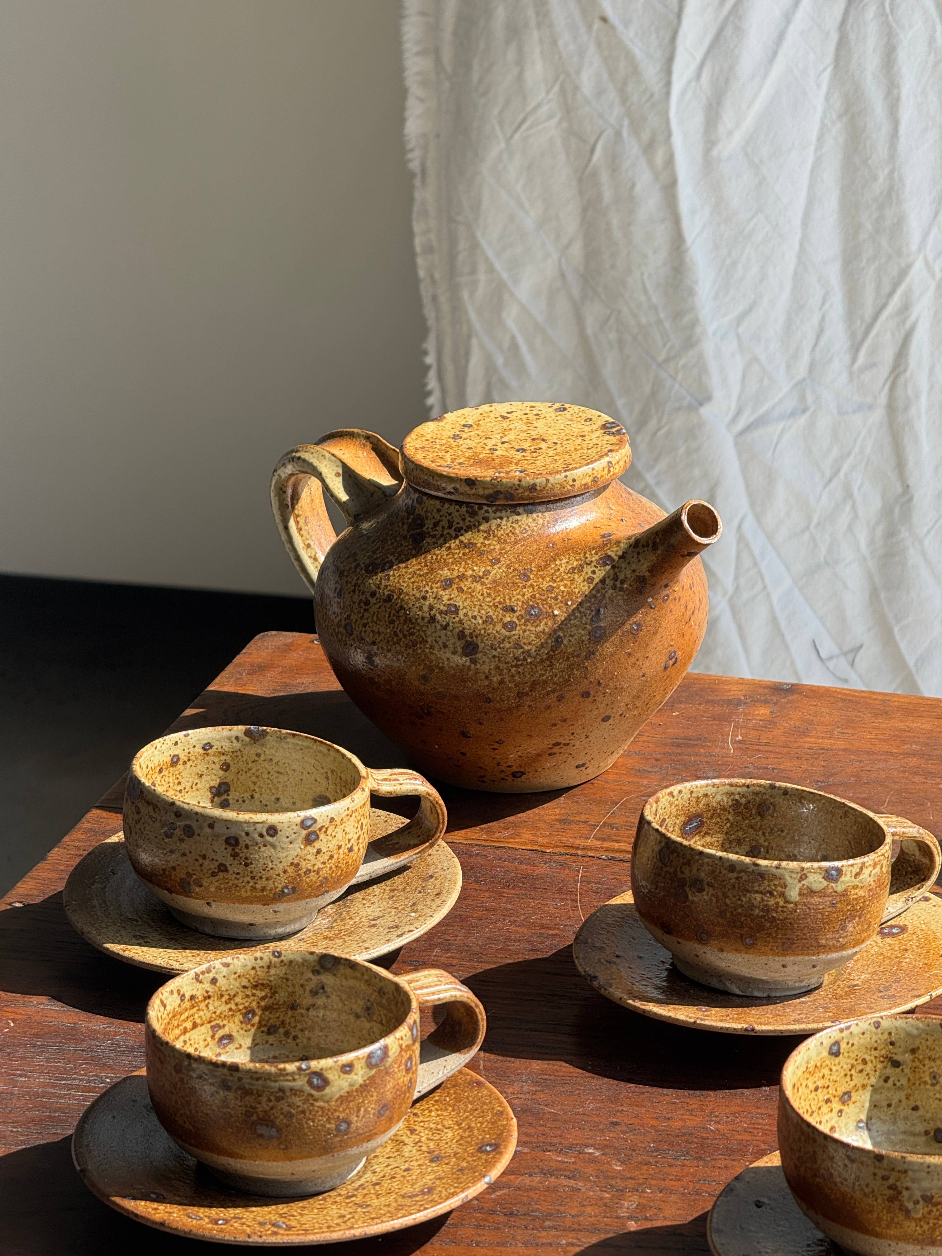 brown Small stoneware tea set with teapot, cups, sugar bowl for wholesale on Faire24