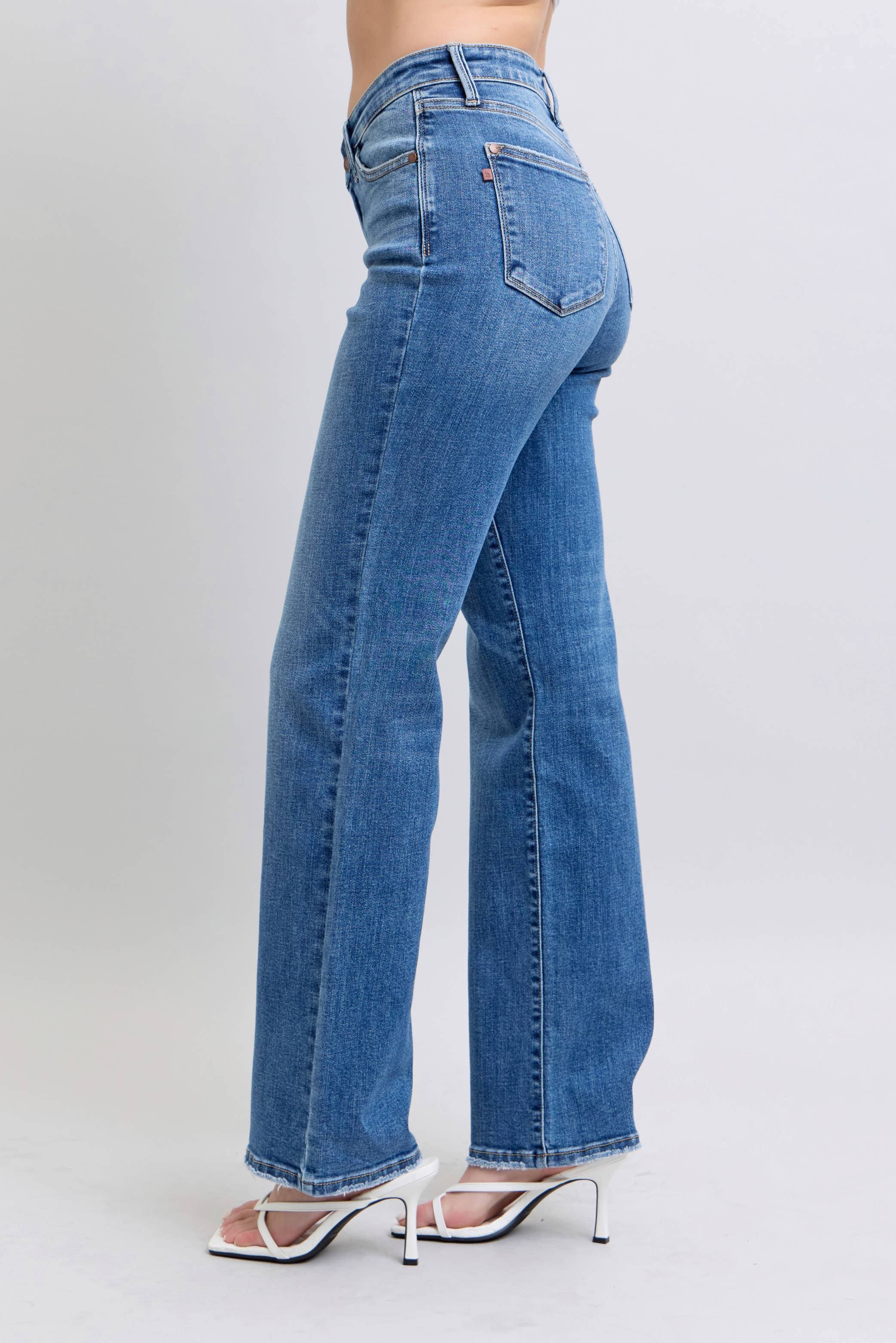 DK High Waisted V-Front WB Vintage Wash Straight Fit for wholesale on Faire3