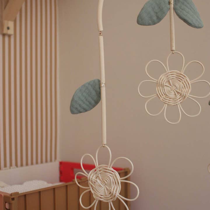 ateliersolelh - Wholesale Baby Mobile - mobile hanging daisies4