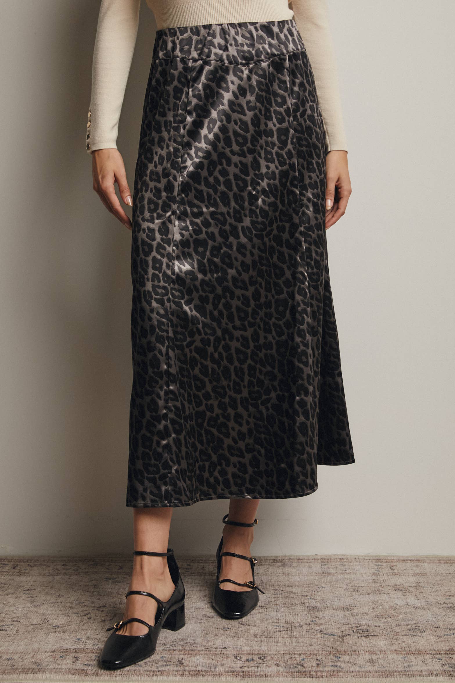 Forte - Wholesale Skirt - Women's - Leopard Print Satin Midi Skirt FSK00075