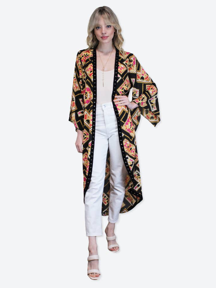 Kimono Baroque Carrés pour la vente par Meet Me in Miami