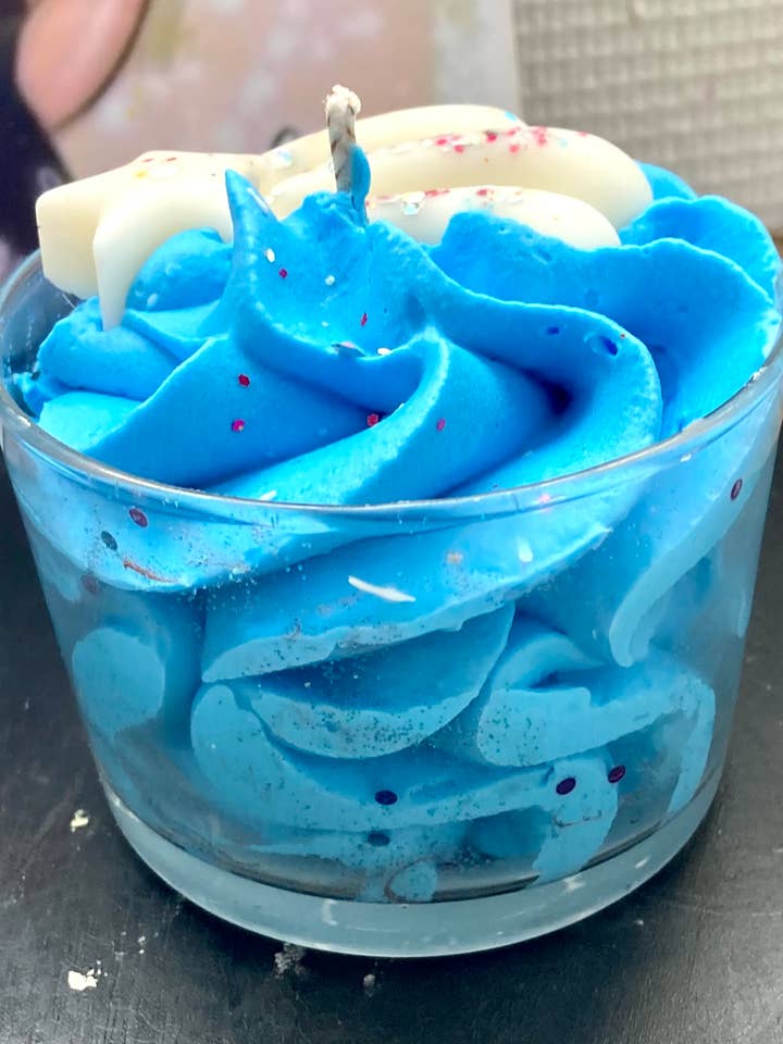 Star dust gourmet candle for wholesale by Les folies de Nicole