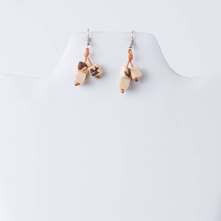TaguArtsy – wholesale Dangle earrings – Toya organic tagua squares earrings