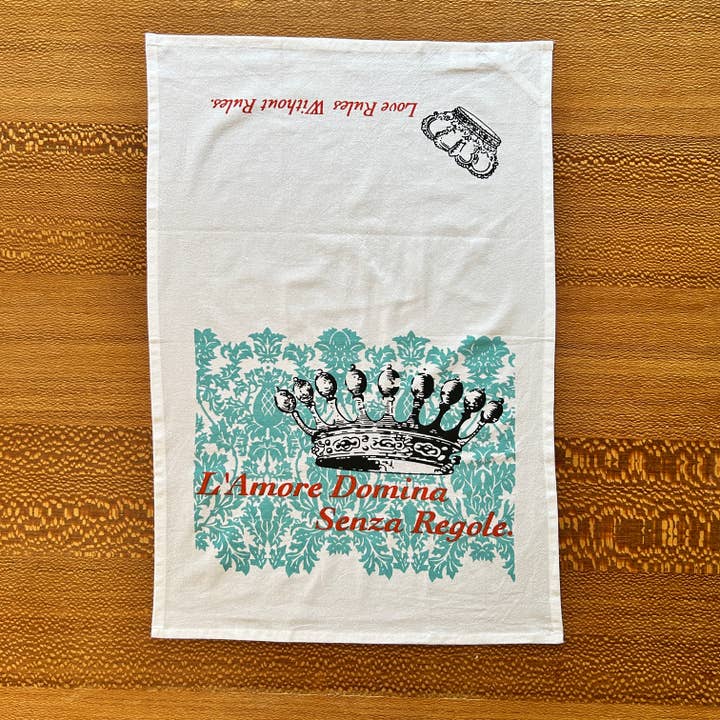 Torchon Love Rules pour la vente par Jump That Moon