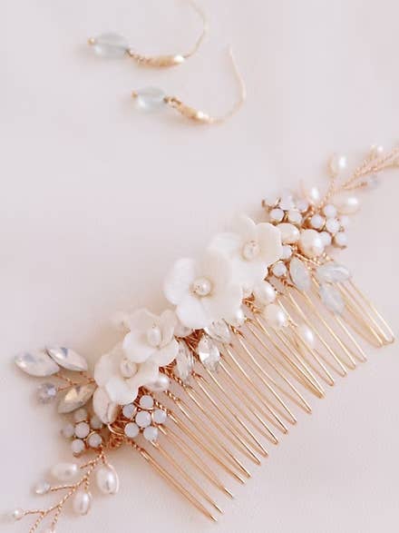 Brautkamm-Porzellanblumen "Charlotte" für den Großhandel von Lily in love