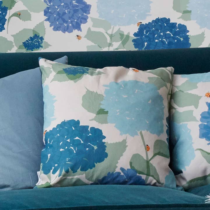 Hydrangea Pude, kaste pude for engroshandel hos Lorna Syson