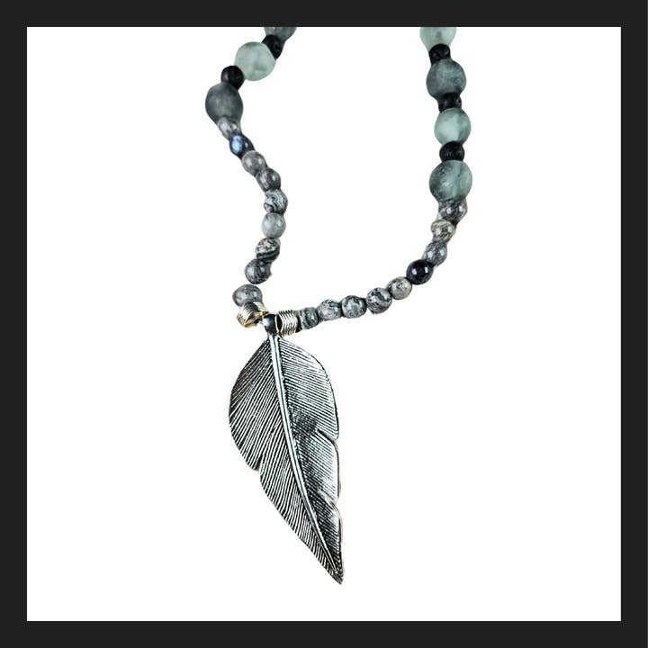 Halskette für Männer in robustem, silbergrauem Design für den Großhandel von Toizan Jewelry