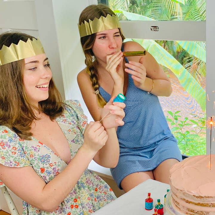 TOPS Malibu - Wholesale Party Hat/Crown - Metallic Gold Tissue Paper Crowns - Set of 8