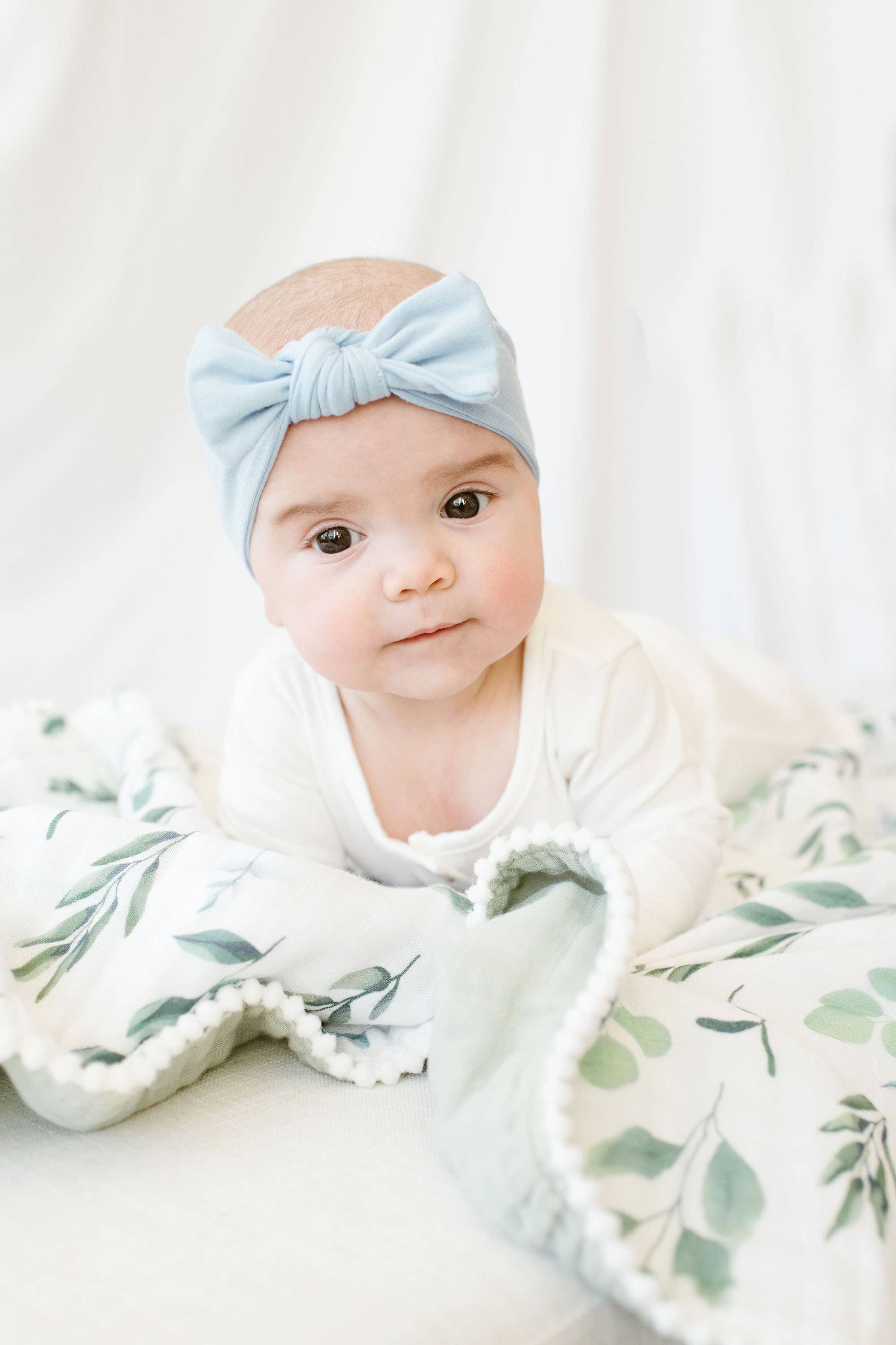 Fawn & Foster - Wholesale Quilt - Kids & Baby - Organic Muslin Gauze Quilt Baby Blanket | Sage Leaves Green3