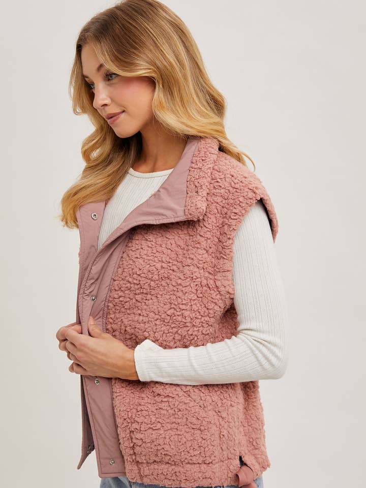 Bluivy - Wholesale Outerwear Vest - Women's - BUTTON DOWN MOCK NECK FLEECE SHERPA VEST