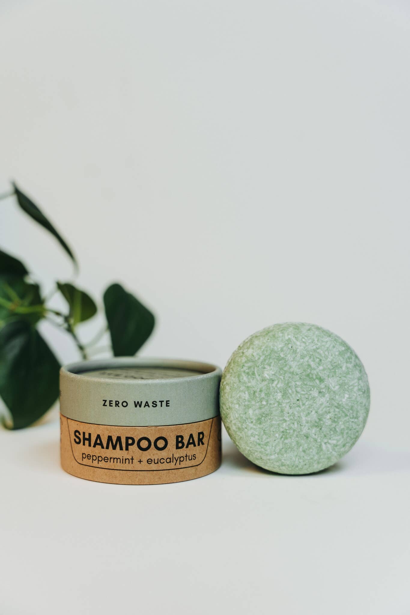 Zero Waste MVMT - Wholesale Shampoo Puck/Solid Shampoo - Shampoo Bar | Peppermint + Eucalyptus | Zero Waste Hair Care