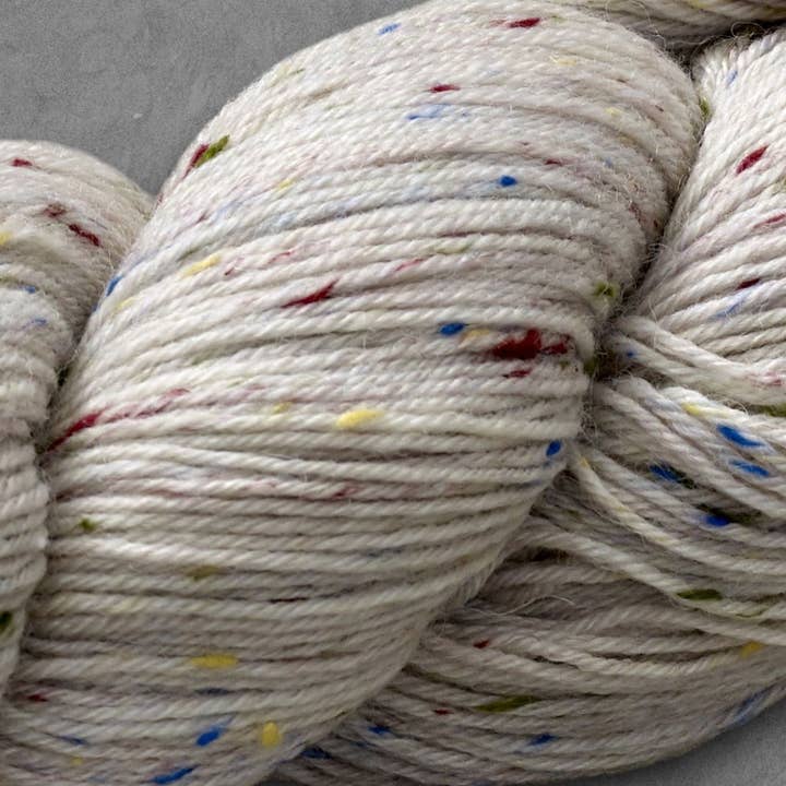 Rooster Undyed Yarns - Wholesale Yarn - Undyed Yarn: Donegal Tweed 4 Ply Knitting Yarn2