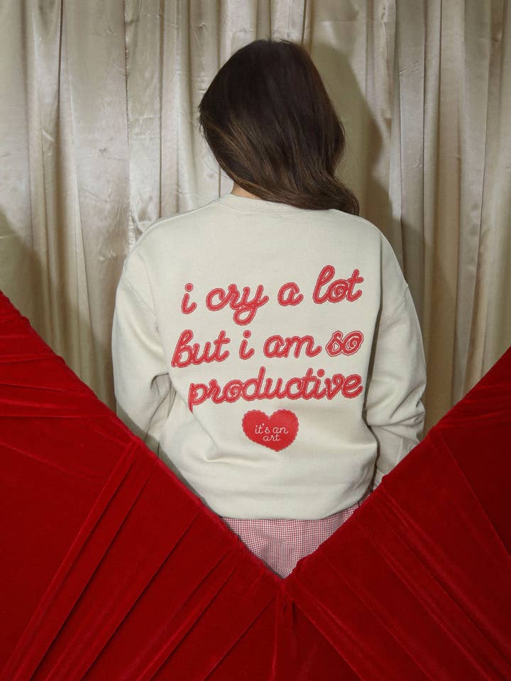 F+S : SWEATSHIRT AVEC UN CŒUR BRISÉ (DEVANT + DOS) pour la vente par FRIDAY + SATURDAY