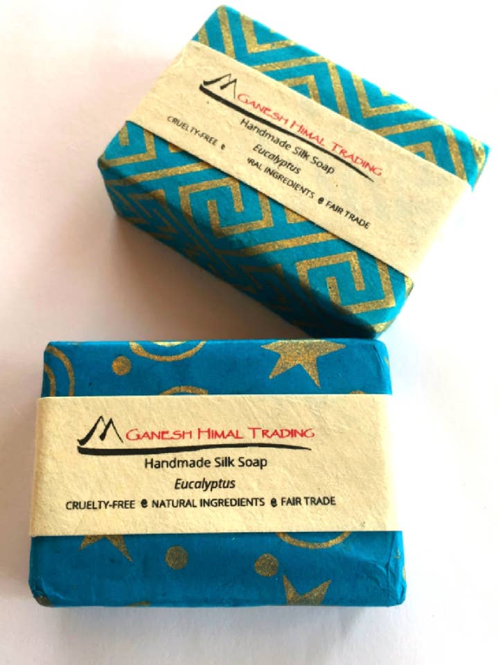 Savon en soie fait main - Parfum d'eucalyptus pour la vente par Ganesh Himal Trading