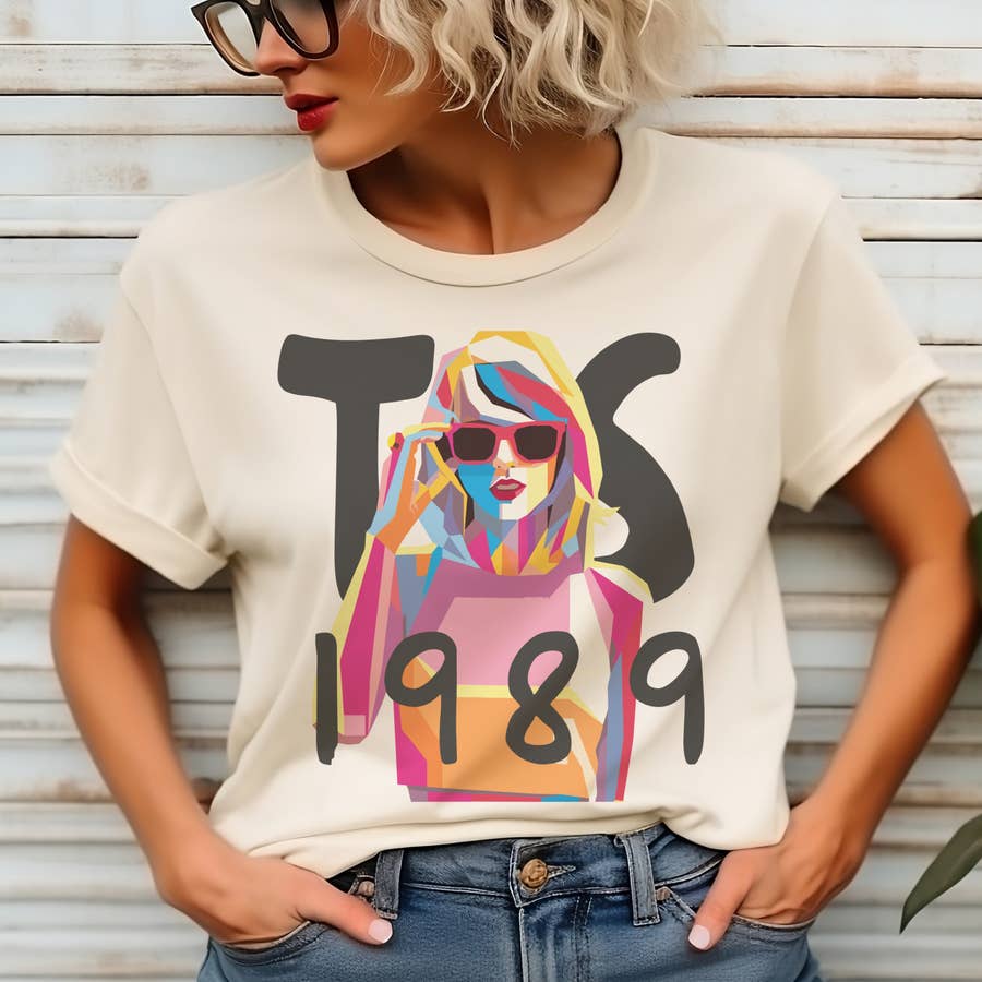 Tay𝗹𝗼𝗿 Swift Tshirt, The 𝘌𝘳𝘢𝘴s Tour Shirts Tay𝗹𝗼𝗿 Swift Short  Sleeve Shirt Concert Tees Trendy Fashion T-Shirts : : Clothing,  Shoes & Accessories