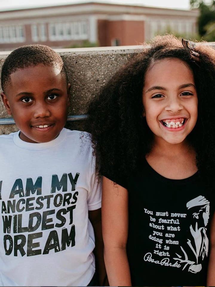 Camiseta para niños del Mes de la Historia Negra Soy el Sueño Más Salvaje de Mis Ancestros para venta al por mayor de Mackenzie Madison of Philadelphia