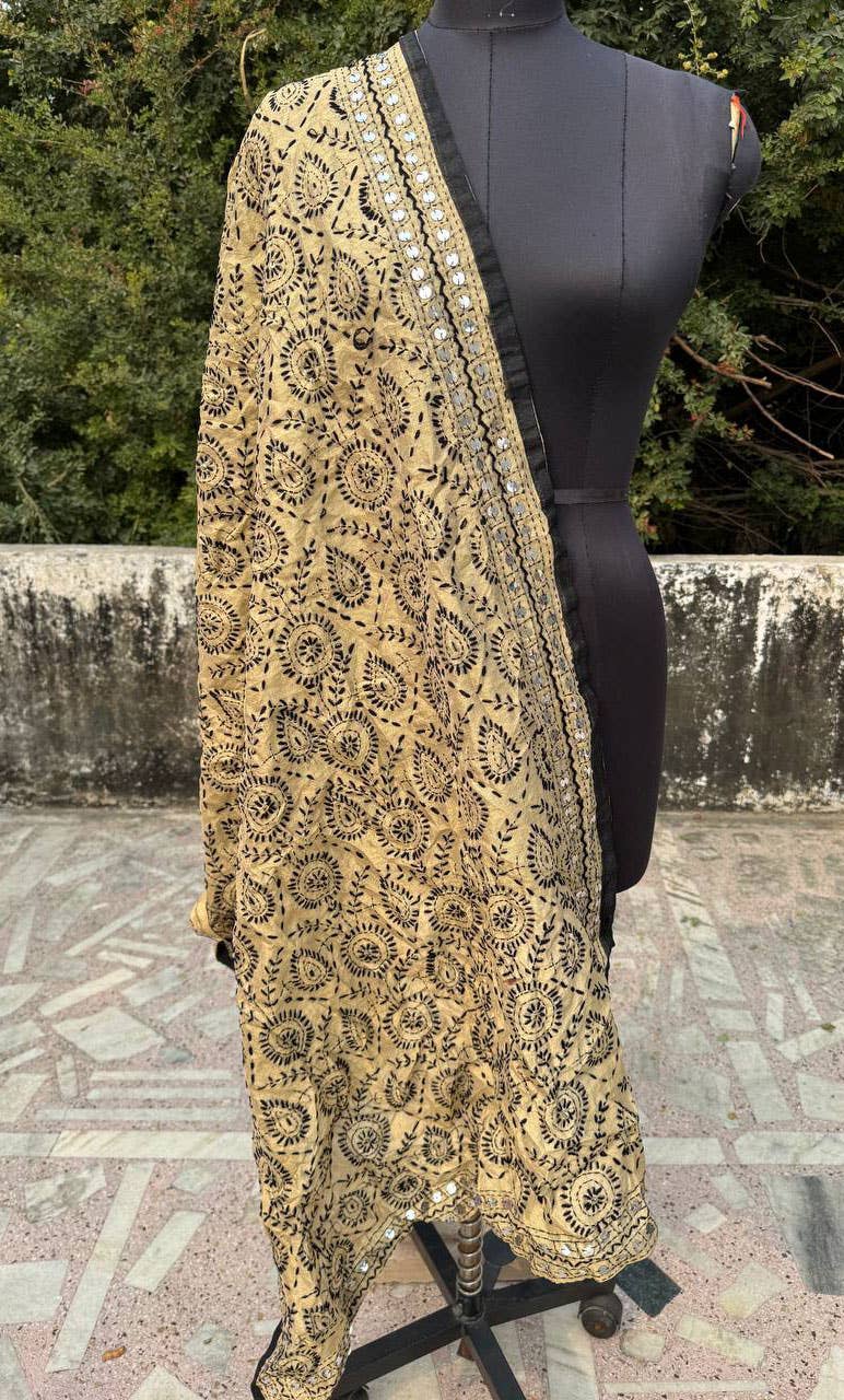 bhavnas boutique – Großhandel Schultertuch – Damen – Jaipuri Rajasthani Baumwollstickerei Frauen Phulkari Dupatta1