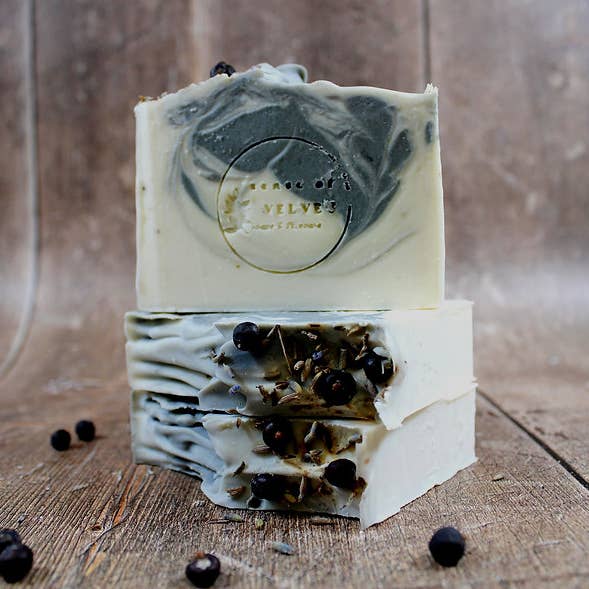 Winter Kiss Body Soap for wholesale by Sense of Velvet