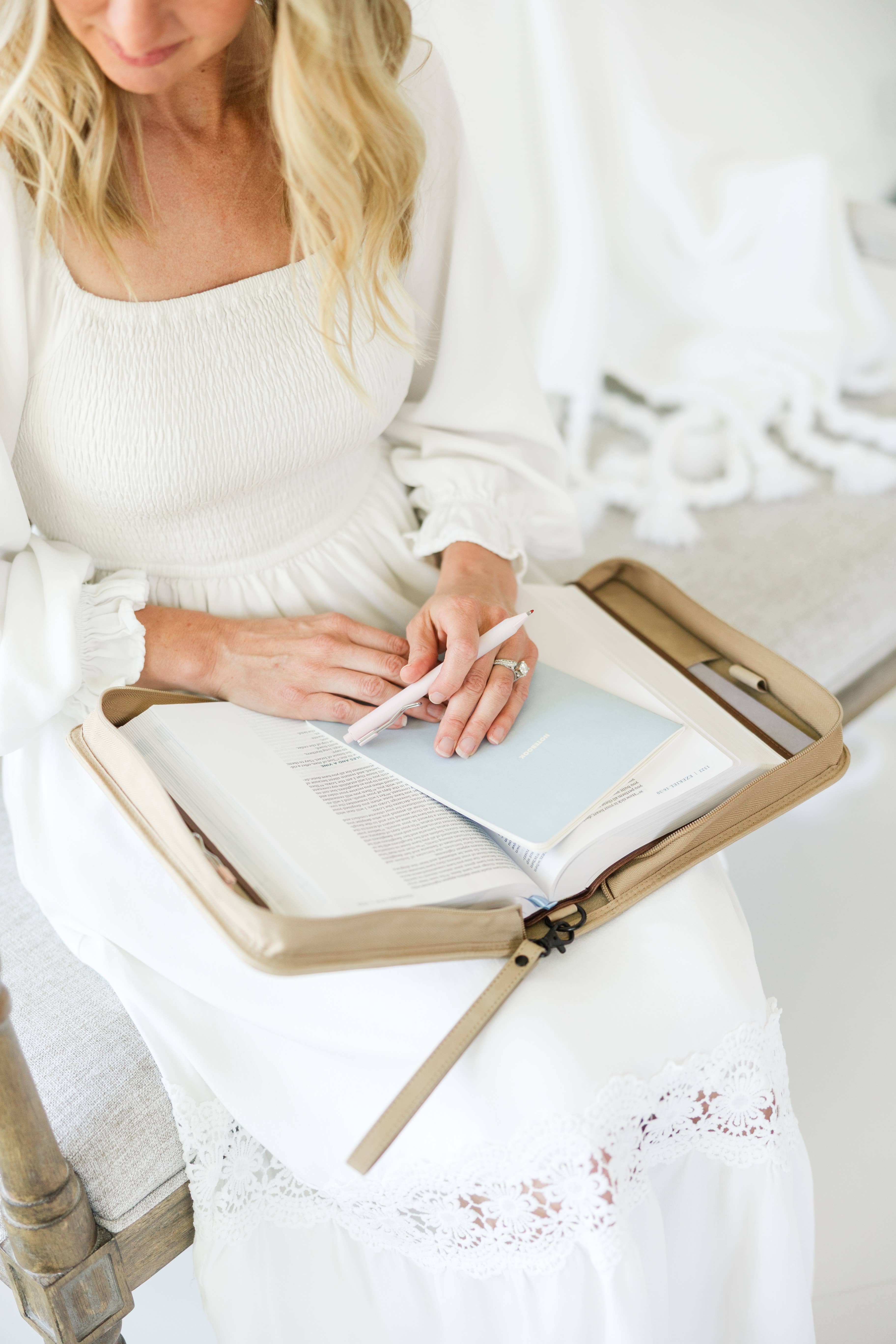 Ever, AJ - Wholesale Bible Cover - Bible Cover, Vegan Leather Bible Case, Trio Floral7