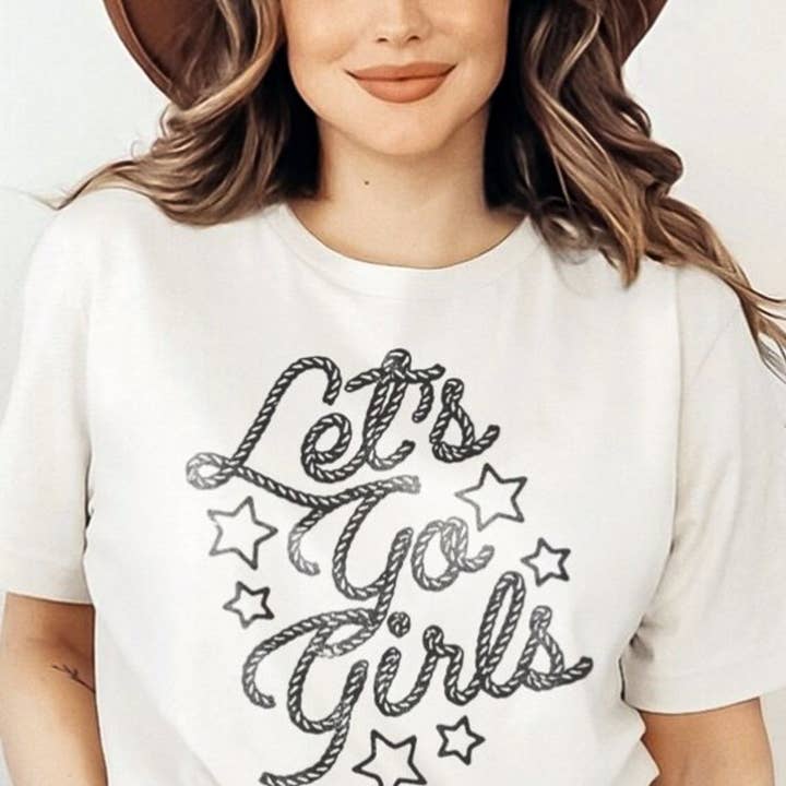 T-shirt Let's Go Rope Font pour filles pour la vente par Peach Closet