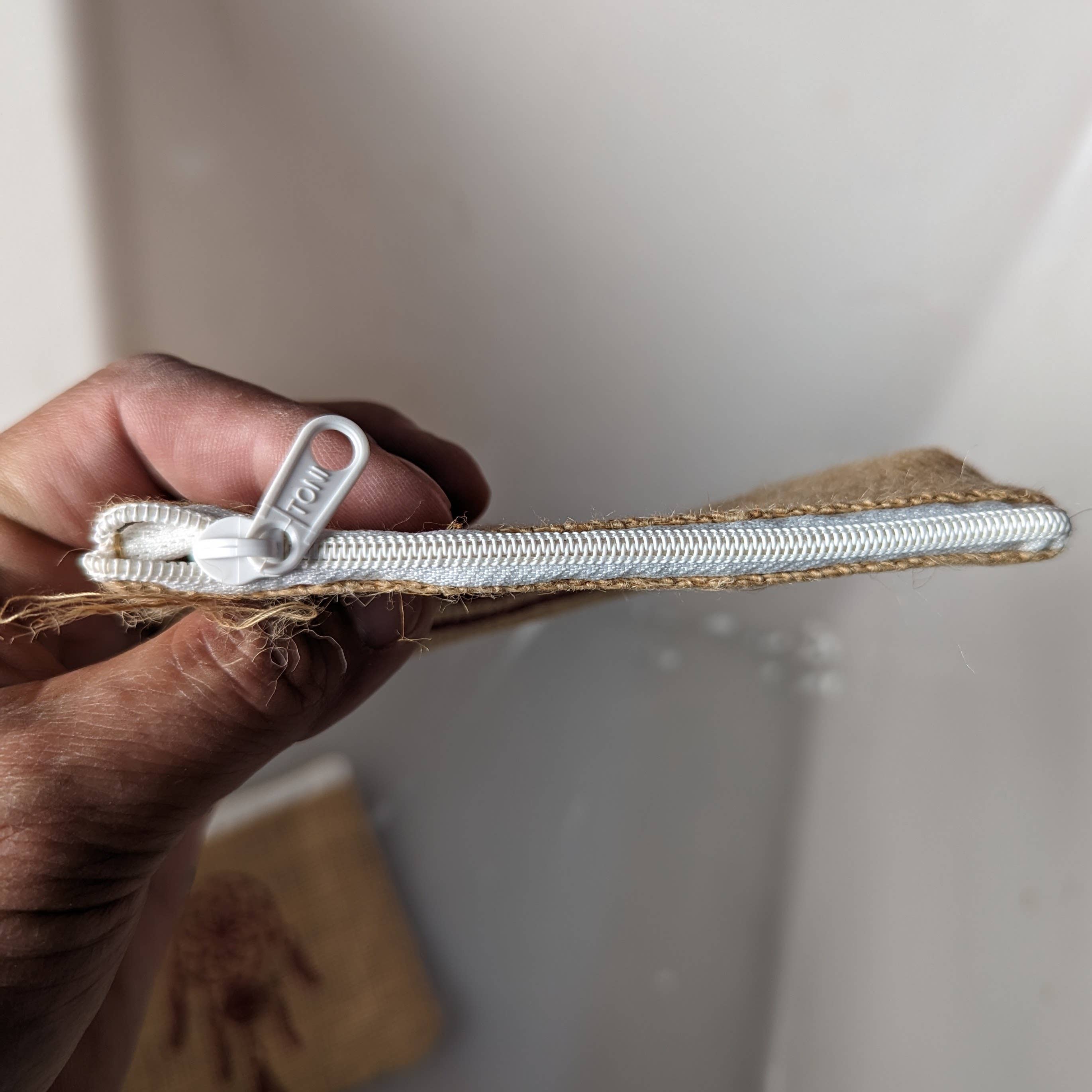 Tenzing Collections – wholesale Presentpåse – Tenzing Collections - 100-pack återvunna siden- och jutesäckar med dragsko eller dragkedja för gåvor34