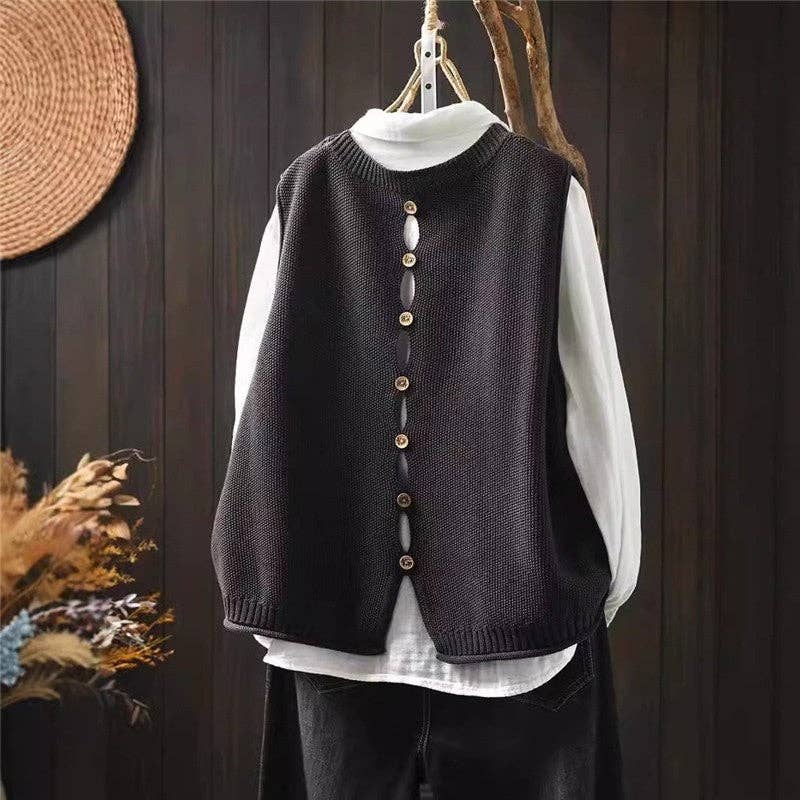 Sheer Trend - Wholesale Sweater Vest - Women's - Loose-Fit Round Neck Knitted Vest With Buttons3