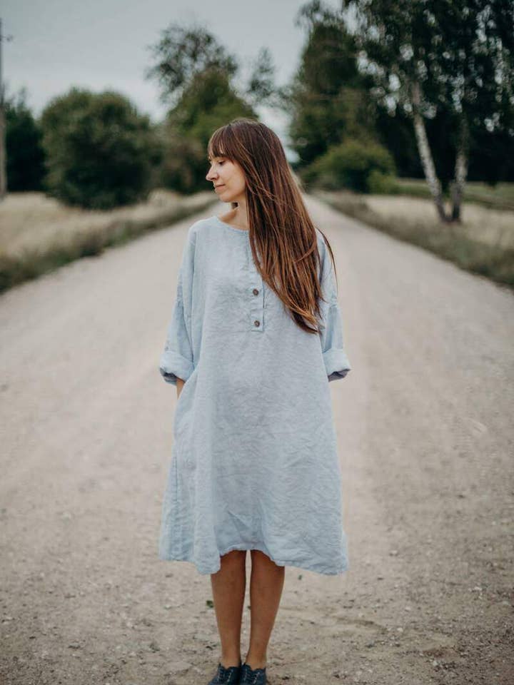 Vestito Helen con Maniche Lunghe (TCSZ) per la vendita all'ingrosso da parte di La Petite Alice